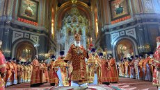 Пасхальное богослужение в храме Христа Спасителя в Москве Пасхальное богослужение в храме Христа Спасителя в Москве