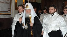 Пасхальное богослужение в Москве. Архивное фото Пасхальное богослужение в Москве. Архивное фото