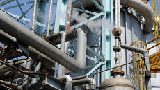 Работа отделения управления переработки газа. Архивное фото Работа отделения управления переработки газа. Архивное фото