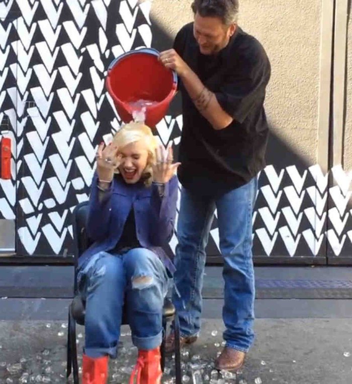 Гвен Стафани принимает участие в флешмобе Ice Bucket Challenge Гвен Стафани принимает участие в флешмобе Ice Bucket Challenge