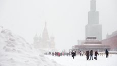 Красная площадь во время снегопада в Москве Красная площадь во время снегопада в Москве