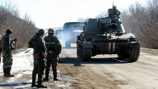 Вывод войск украинской армии из Дебальцево. Донецкая область. Архивное фото Вывод войск украинской армии из Дебальцево. Донецкая область. Архивное фото