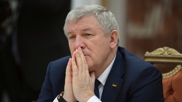 Экс-министр обороны Украины Ежель не поедет на допрос в Киев