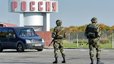 Украинские военные на русско-украинской границе Украинские военные на русско-украинской границе