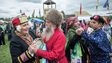 Участники международного фестиваля Казачья станица Москва. Архивное фото Участники международного фестиваля Казачья станица Москва. Архивное фото