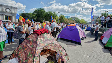 Лагерь протестующих в Молдавии. Архивное фото Лагерь протестующих в Молдавии. Архивное фото