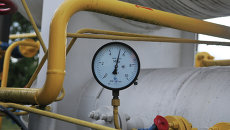 Манометр на объекте высокогорной газокомпрессорной станции Воловец в Закарпатской области, Украина Манометр на объекте высокогорной газокомпрессорной станции Воловец в Закарпатской области, Украина