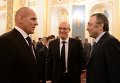 Александр Карелин, Дмитрий Чернышенко и Сулейман Керимов перед началом оглашения ежегодного послания президента Российской Федерации Федеральному Собранию Александр Карелин, Дмитрий Чернышенко и Сулейман Керимов перед началом оглашения ежегодного послания президента Российской Федерации Федеральному Собранию