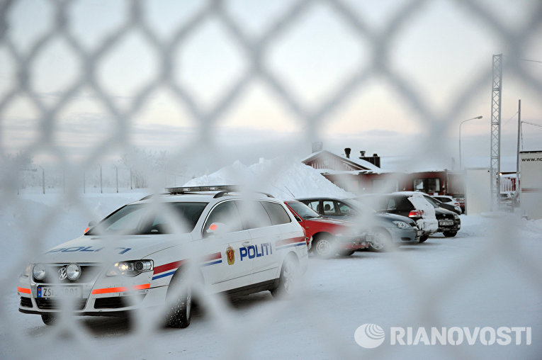 Лагерь для беженцев в районе города Киркенес на севере Норвегии Лагерь для беженцев в районе города Киркенес на севере Норвегии