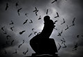 Памятник Ф.М. Достоевскому у здания Российской государственной библиотеки в Москве Памятник Ф.М. Достоевскому у здания Российской государственной библиотеки в Москве