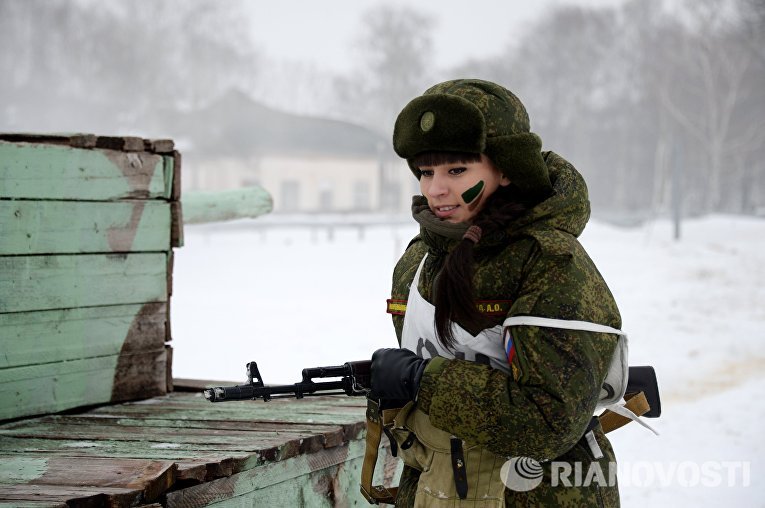 Конкурс для женщин-военнослужащих Макияж под камуфляж в Переславле-Залесском Конкурс для женщин-военнослужащих Макияж под камуфляж в Переславле-Залесском