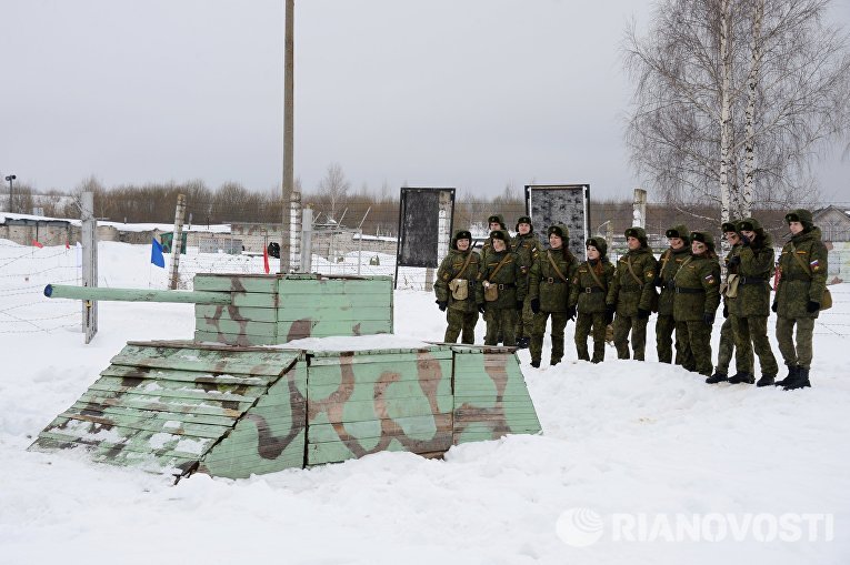Конкурс для женщин-военнослужащих Макияж под камуфляж в Переславле-Залесском Конкурс для женщин-военнослужащих Макияж под камуфляж в Переславле-Залесском