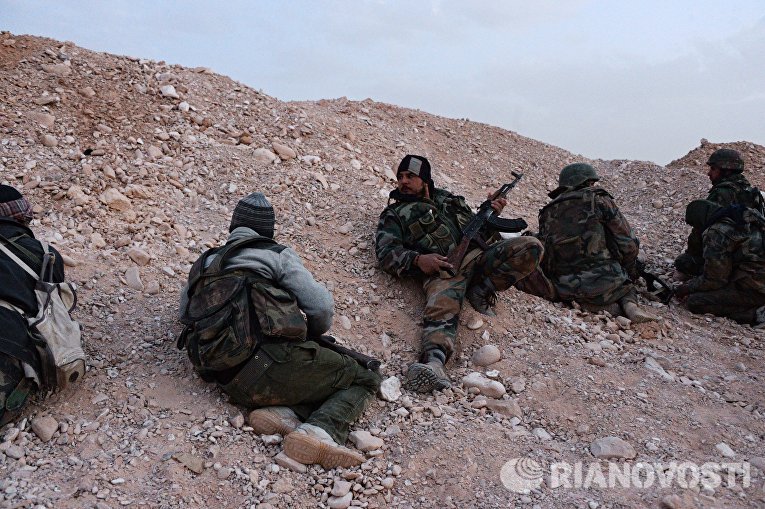 Боевые действия сирийской армии в окрестностях Пальмиры Боевые действия сирийской армии в окрестностях Пальмиры