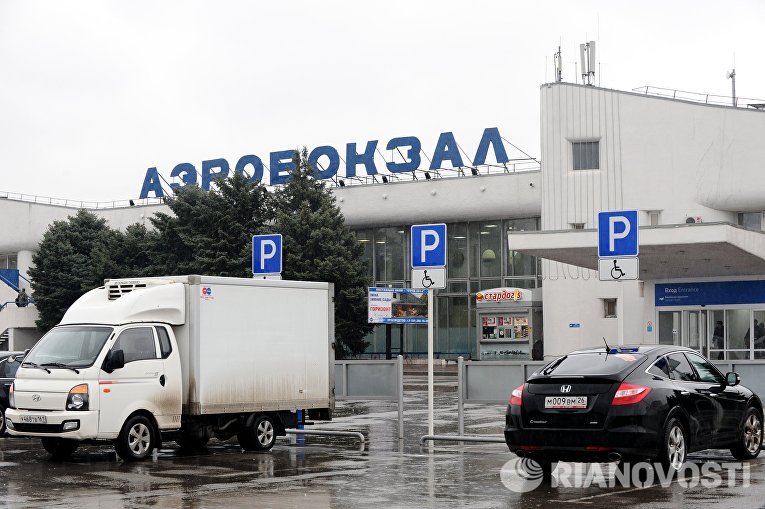 В аэропорту Ростова-на-Дону, где при посадке разбился пассажирский самолет Boeing-737-800 В аэропорту Ростова-на-Дону, где при посадке разбился пассажирский самолет Boeing-737-800