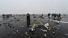 На месте крушения пассажирского самолета Boeing-737-800, который разбился при посадке в аэропорту Ростова-на-Дону На месте крушения пассажирского самолета Boeing-737-800, который разбился при посадке в аэропорту Ростова-на-Дону