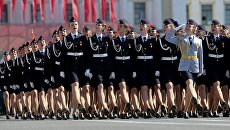 Курсанты Санкт-Петербургского университета МВД РФ во время военного парада Победы. Архивное фото Курсанты Санкт-Петербургского университета МВД РФ во время военного парада Победы. Архивное фото