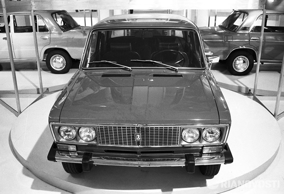Автомобиль Жигули 2106 Автомобиль Жигули 2106