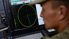Мобильный штаб в наземном многофункциональном модуле помех Красуха - 4 во время тактико-специальных занятий с подразделениями радиоэлектронной борьбы ЦВО на полигоне Свердловский Мобильный штаб в наземном многофункциональном модуле помех Красуха - 4 во время тактико-специальных занятий с подразделениями радиоэлектронной борьбы ЦВО на полигоне Свердловский
