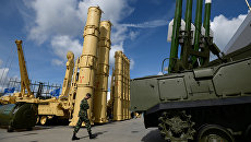 Зенитная ракетная система Антей-2500 и зенитный ракетный комплекс Бук-М2Э. Архивное фото Зенитная ракетная система Антей-2500 и зенитный ракетный комплекс Бук-М2Э. Архивное фото
