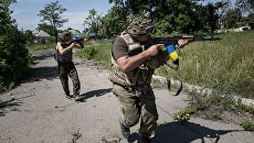 Солдаты ВСУ возле Марьинки, Донецкая область, Украина Солдаты ВСУ возле Марьинки, Донецкая область, Украина