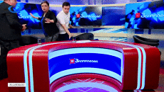 Кандидаты в депутаты грузинского парламента подрались в прямом эфире Кандидаты в депутаты грузинского парламента подрались в прямом эфире