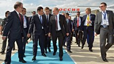 Президент РФ Владимир Путин во время встречи в международном аэропорту имени Ататюрка. 10 октября 2016 Президент РФ Владимир Путин во время встречи в международном аэропорту имени Ататюрка. 10 октября 2016
