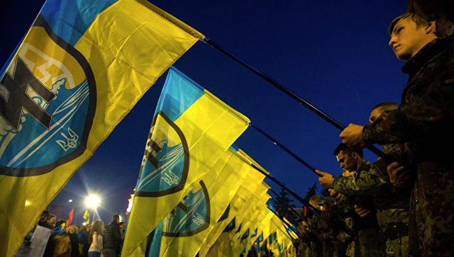 В Киеве пять тысяч человек вышли на марш националистов
