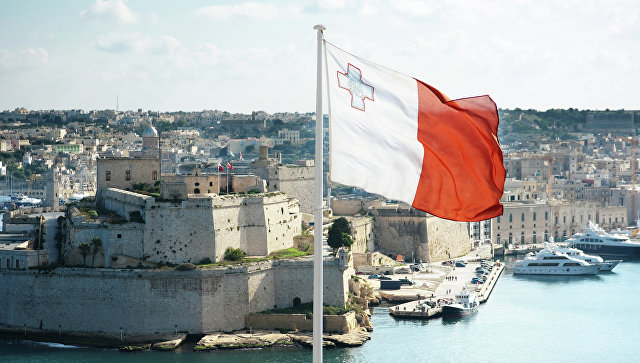 Террористы угрожают подорвать пассажирский самолет, севший на Мальте
