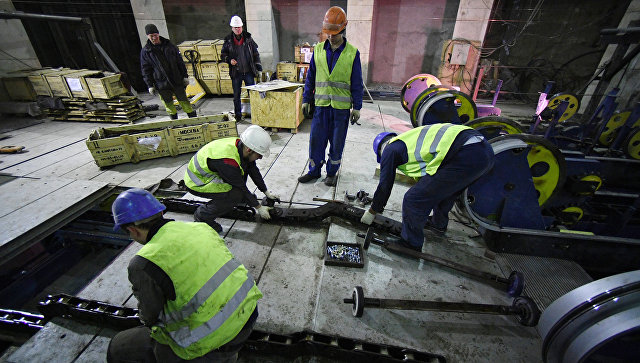 Власти Москва отчитались о ходе ремонта эскалатора на станции "Фрунзенская"