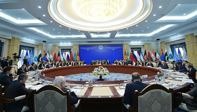 Медведев провел переговоры с премьером Афганистана