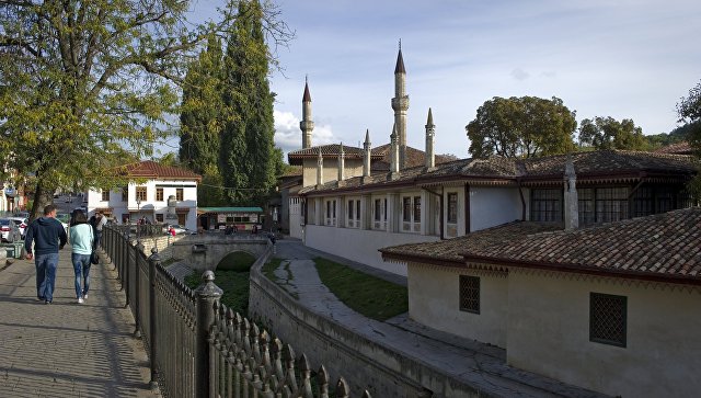 Власти Крыма связали назначение "муфтия-клона" с Гюленом