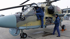 Новый ударный вертолет Ка-52 Аллигатор после торжественной передачи личному составу вертолетного полка ЮВО в Краснодарском крае в рамках планового переоснащения Новый ударный вертолет Ка-52 Аллигатор после торжественной передачи личному составу вертолетного полка ЮВО в Краснодарском крае в рамках планового переоснащения