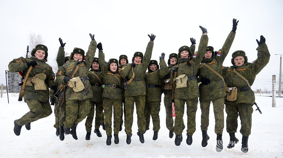 Конкурс для женщин-военнослужащих Макияж под камуфляж в учебном центре РВСН в Переславле-Залесском Конкурс для женщин-военнослужащих Макияж под камуфляж в учебном центре РВСН в Переславле-Залесском
