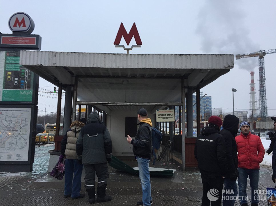 Ситуация у метро Коломенское, где раздался хлопок. 22 декабря 2016 Ситуация у метро Коломенское, где раздался хлопок. 22 декабря 2016
