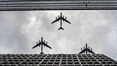 Стратегические бомбардировщики-ракетоносцы Ту-95 МС на тренировке групп парадного строя авиации к параду Победы Стратегические бомбардировщики-ракетоносцы Ту-95 МС на тренировке групп парадного строя авиации к параду Победы