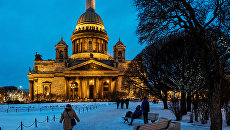 Исаакиевский собор в Санкт-Петербурге. Архивное фото Исаакиевский собор в Санкт-Петербурге. Архивное фото
