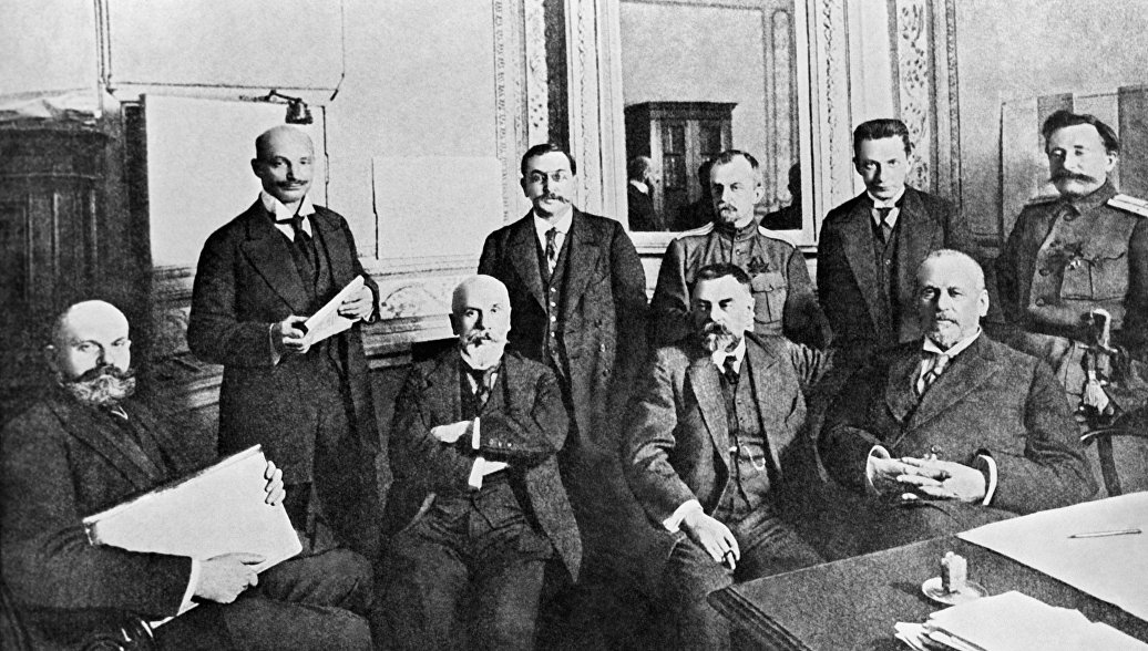 kerensky russian orator and the hope of the democratic intelligencia in the year 1917 The october revolution written by vladimir moss the october revolution the abdication of tsar nicholas ii on march 2, 1917 marked the end of the christian era of political history initiated by the coming to power of st constantine the great in 306 the enormous. kerensky russian orator and the hope of the democratic intelligencia in the year 1917 The october revolution written by vladimir moss the october revolution the abdication of tsar nicholas ii on march 2, 1917 marked the end of the christian era of political history initiated by the coming to power of st constantine the great in 306 the enormous.