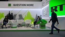 Стенд телеканала RT. Архивное фото Стенд телеканала RT. Архивное фото