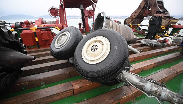 Фрагменты самолета Ту-154, потерпевшего крушение над Черным морем у берегов Сочи. Архивное фото