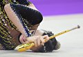 Николь Рупрехт (Австрия) выполняет упражнение с булавами в финале индивидуальной программы по художественной гимнастики Гран-при Москвы Николь Рупрехт (Австрия) выполняет упражнение с булавами в финале индивидуальной программы по художественной гимнастики Гран-при Москвы