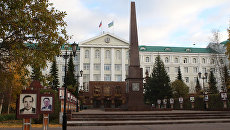 Здание Дома правительства в Ханты-Мансийске. Архивное фото Здание Дома правительства в Ханты-Мансийске. Архивное фото