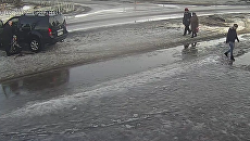 В Приозерске водитель наехал на ребенка, расстрелявшего его машину В Приозерске водитель наехал на ребенка, расстрелявшего его машину