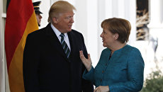 Канцлер Германии Ангела Меркель и президент США Дональд Трамп во время встречи в Вашингтоне. 17 марта 2017 года Канцлер Германии Ангела Меркель и президент США Дональд Трамп во время встречи в Вашингтоне. 17 марта 2017 года