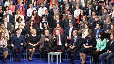 Президент РФ Владимир Путин принимает участие в работе IV Медиафорума региональных и местных средств массовой информации Правда и справедливость. 3 апреля 2017 Президент РФ Владимир Путин принимает участие в работе IV Медиафорума региональных и местных средств массовой информации Правда и справедливость. 3 апреля 2017