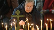 Панихида в Троице-Измайловском соборе Санкт-Петербурга по погибшим при взрыве в метро Панихида в Троице-Измайловском соборе Санкт-Петербурга по погибшим при взрыве в метро