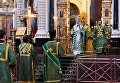 Патриарх Московский и всея Руси Кирилл во время службы в канун Вербного воскресенья в храме Христа Спасителя Патриарх Московский и всея Руси Кирилл во время службы в канун Вербного воскресенья в храме Христа Спасителя