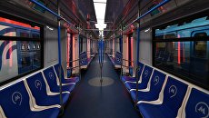 Поезд Москва на Таганско-Краснопресненской линии. Архивное фото Поезд Москва на Таганско-Краснопресненской линии. Архивное фото