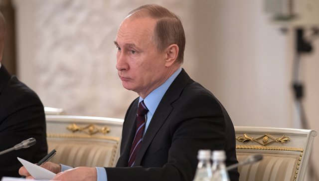 Преемника президенту может выбрать только народ — Владимир Путин Преемника президенту может выбрать только народ — Владимир Путин