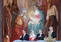 Президент РФ Владимир Путин и председатель правительства РФ Дмитрий Медведев с супругой Светланой на праздничном пасхальном богослужении в храме Христа Спасителя Президент РФ Владимир Путин и председатель правительства РФ Дмитрий Медведев с супругой Светланой на праздничном пасхальном богослужении в храме Христа Спасителя