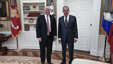 Встреча министра иностранных дел России Сергея Лаврова и президента США Дональда Трампа в Вашингтоне. 10 мая 2017 Встреча министра иностранных дел России Сергея Лаврова и президента США Дональда Трампа в Вашингтоне. 10 мая 2017